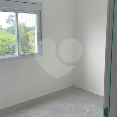 Apartamento à venda com 3 quartos, sendo 1 suíte,  em Vila Suzana, São Paulo, SP