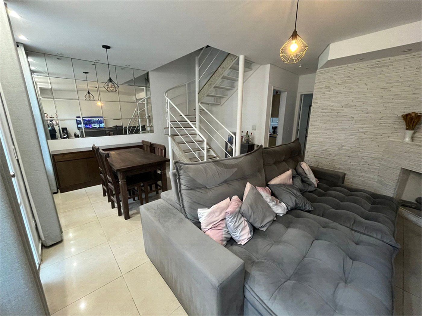 Casa à venda com 3 quartos no condomínio Jd Rebelato, Cotia - SP