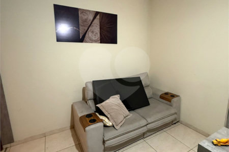 Casa à venda com 3 quartos em Jardim Moraes, Itaquaquecetuba, SP