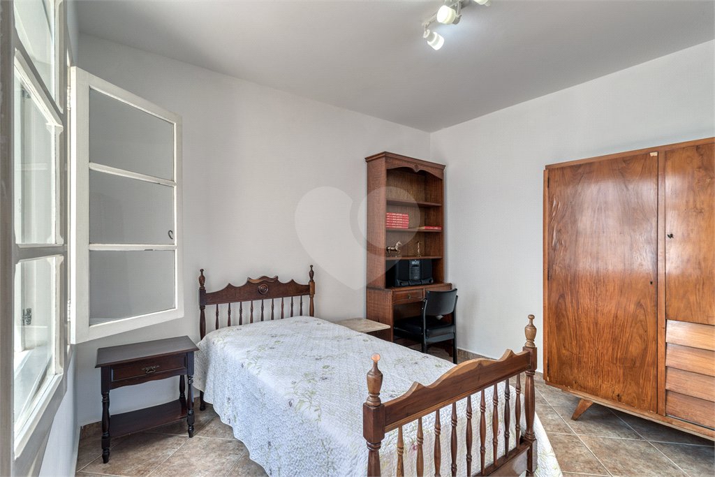 Casa Térrea à venda com 3 quartos, sendo 1 suíte,  em Alto da Boa Vista, São Paulo, SP