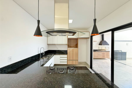 Casa à venda com 3 quartos, sendo 1 suíte,  no condomínio Jardim Piemonte, Indaiatuba - SP