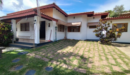 Casa à venda com 3 quartos, sendo 1 suíte,  no condomínio Outeiro Das Flores, Itupeva - SP