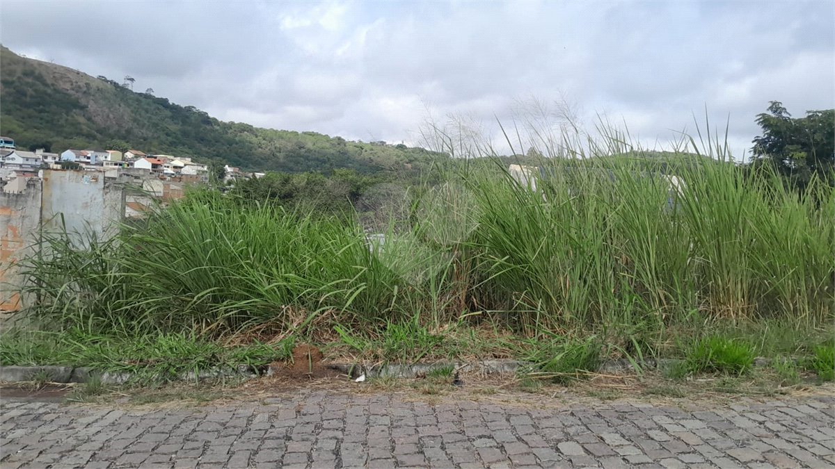 Terreno à venda no condomínio Residencial Mirela - Lotes e Terrenos, Rio de Janeiro - RJ