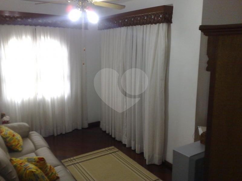 Sobrado à venda com 4 quartos, sendo 2 suítes, em Vila Guilherme, São Paulo, SP