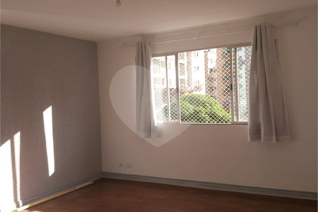 Apartamento à venda com 3 quartos, sendo 1 suíte, em Vila Paulicéia, São Paulo, SP