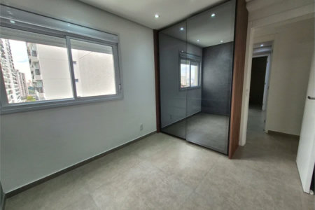 Apartamento à venda com 4 quartos, sendo 2 suítes,  em Jardim Vazani, São Paulo, SP