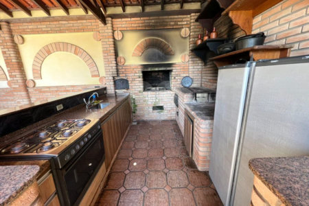 Casa à venda ou para alugar com 4 quartos, sendo 3 suítes, no condomínio Monte Belo, Salto - SP