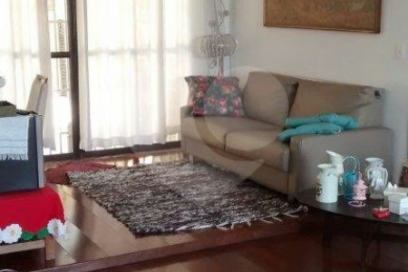 Casa à venda com 3 quartos, sendo 1 suíte, em Tucuruvi, São Paulo, SP