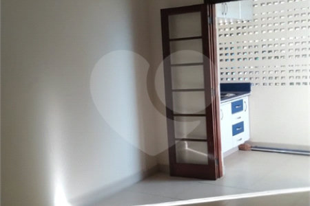 Casa à venda com 3 quartos em Vila Jaguara, São Paulo, SP