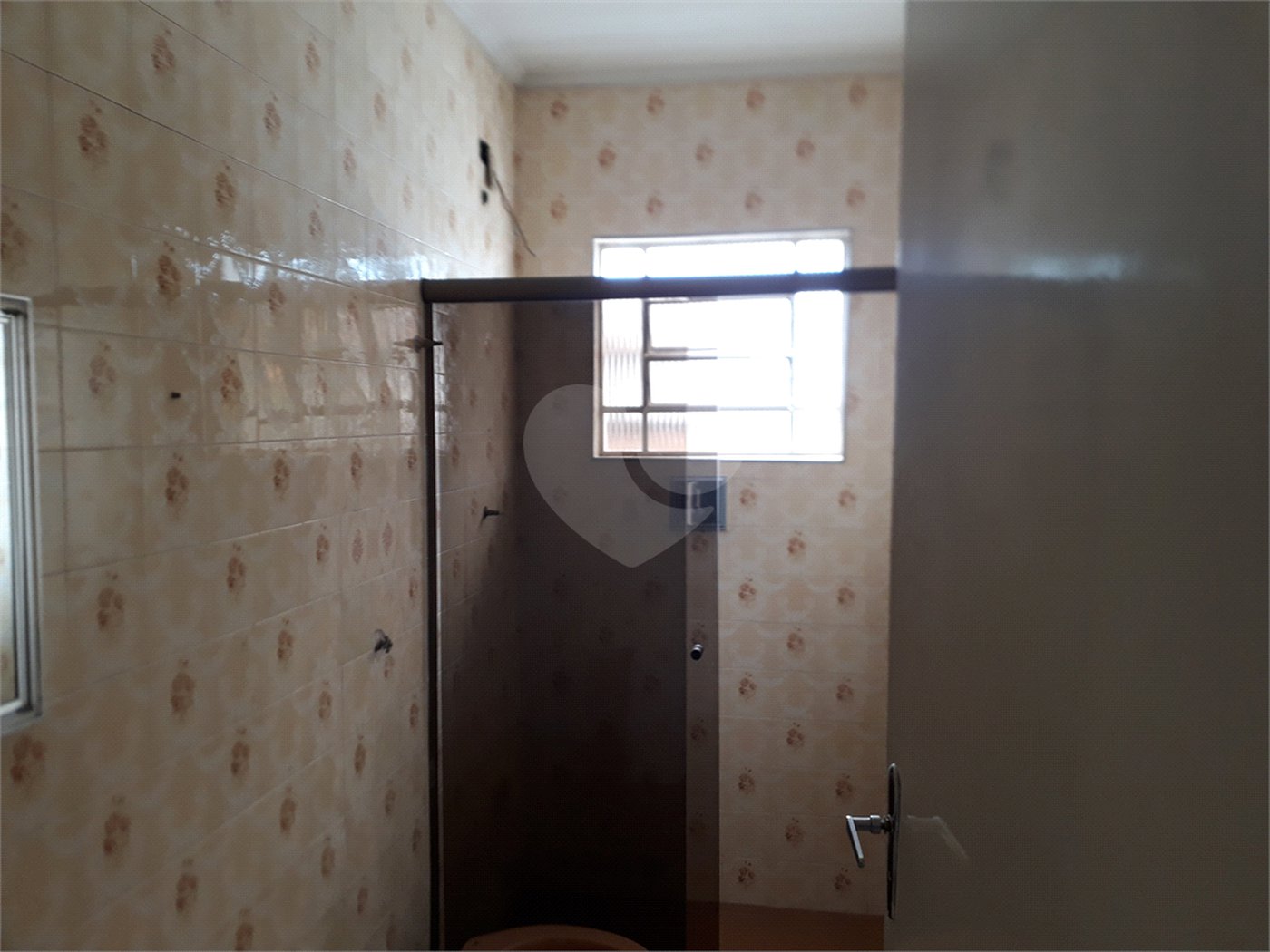 Sobrado à venda com 3 quartos, sendo 1 suíte, em Tremembé, São Paulo, SP