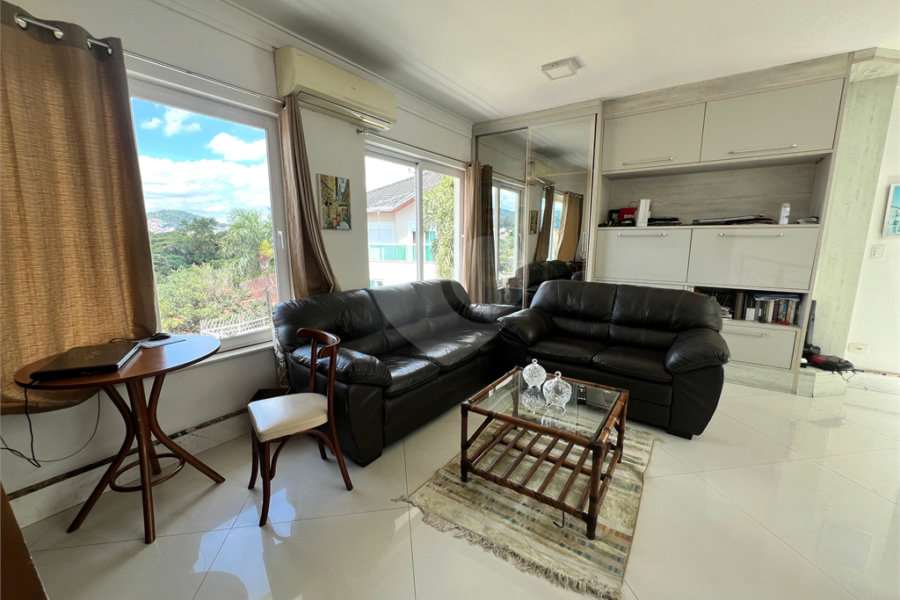Casa à venda com 3 suítes no condomínio Quinta de Santo Antônio, São Paulo - SP