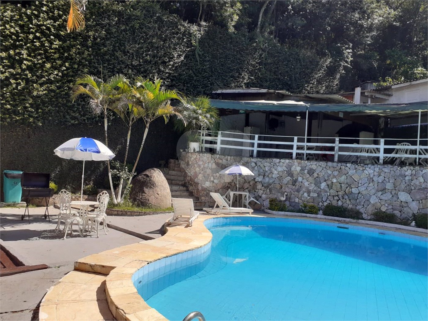 Sobrado à venda com 3 quartos, sendo 1 suíte, em Samambaia, Mairiporã, SP