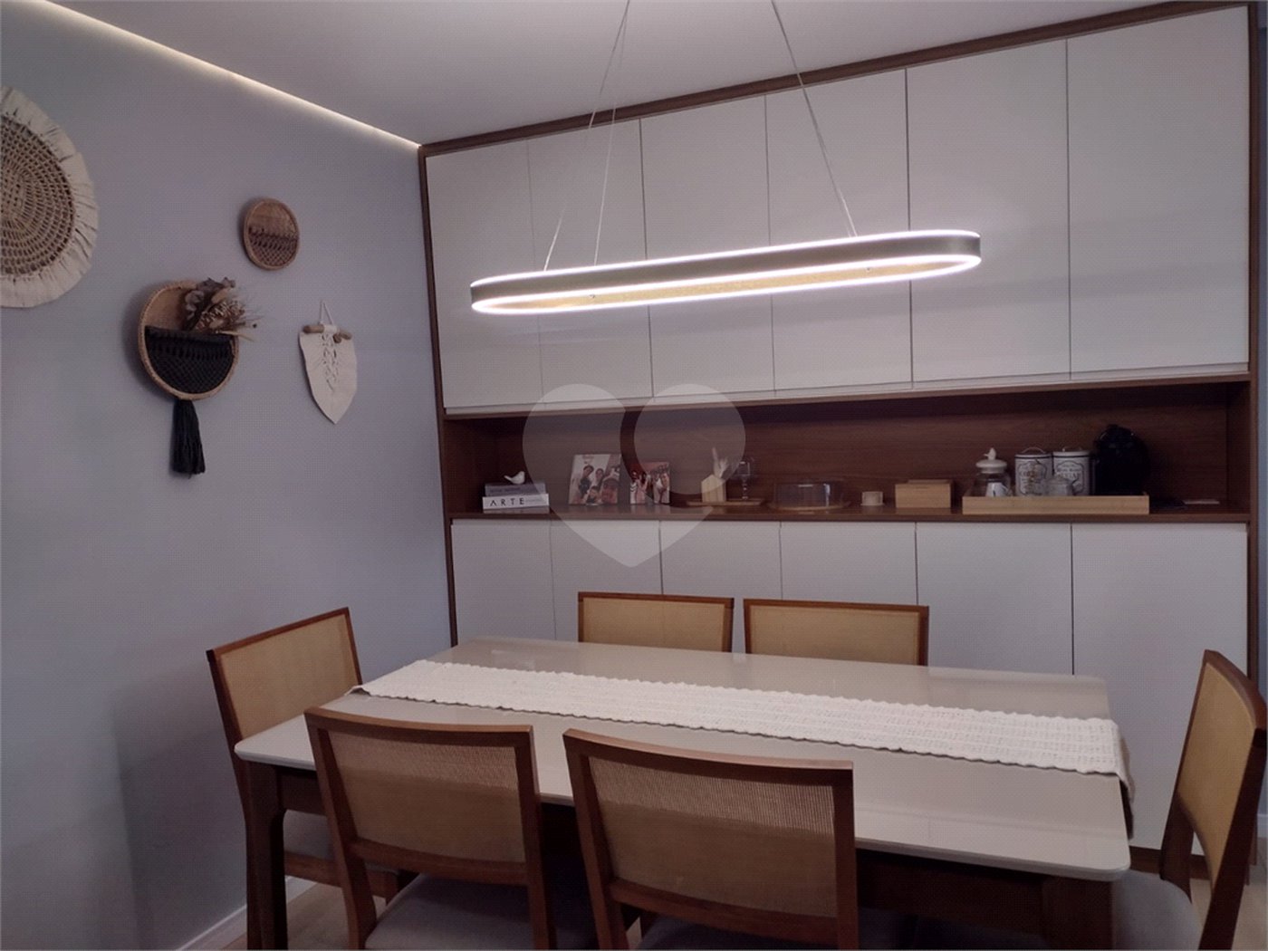Apartamento à venda com 3 quartos, sendo 1 suíte,  em Campo Grande, São Paulo, SP