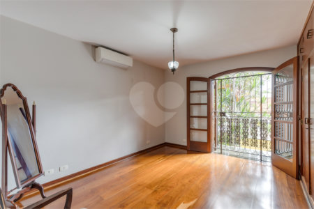 Casa à venda com 4 suítes em Alto da Boa Vista, São Paulo, SP