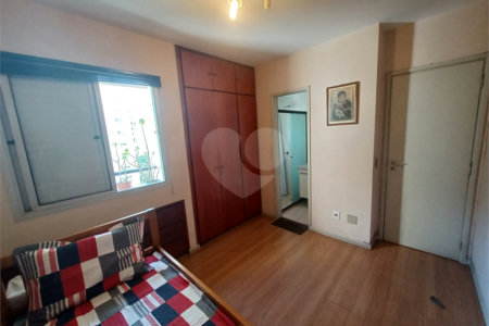 Apartamento à venda com 3 quartos, sendo 1 suíte, em Jardim das Acácias, São Paulo, SP