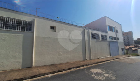Casa à venda com 5 quartos, sendo 2 suítes,  em Vila Barão, Sorocaba, SP