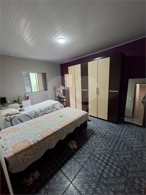 Casa à venda com 4 quartos, sendo 1 suíte,  em Vila Santa Maria, Guarulhos, SP