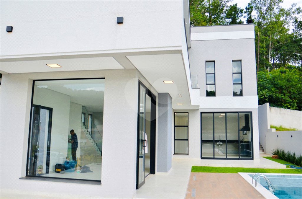 Casa à venda com 3 suítes no condomínio Quintas da Boa Vista, Atibaia - SP