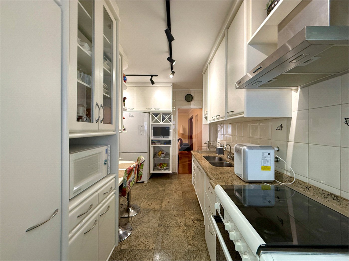 Apartamento à venda com 3 suítes em Campo Belo, São Paulo, SP