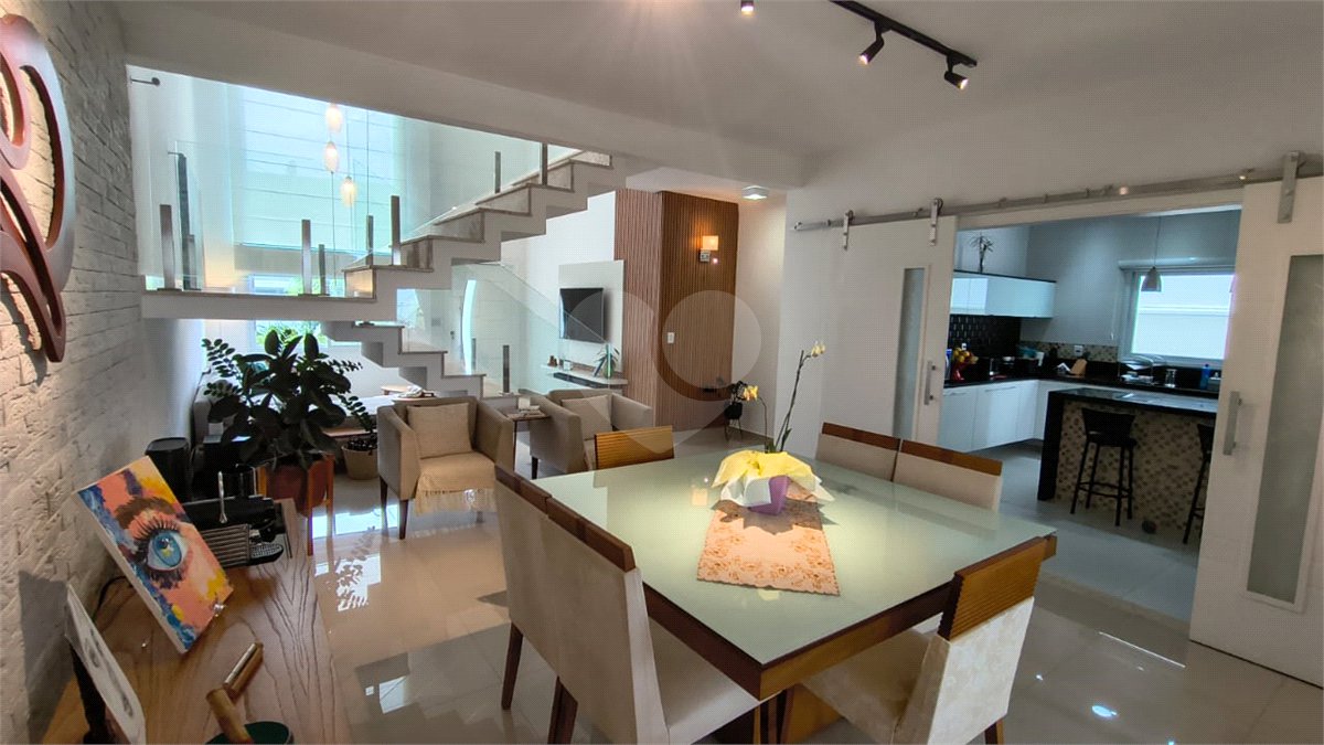 Casa à venda com 3 suítes no condomínio Reserva da Mata, Vinhedo - SP