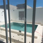 Sobrado recém-construído com 3 dormitórios em condomínio fechado em Piracicaba-SP.