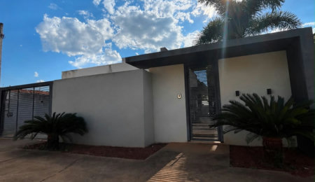Casa à venda ou para alugar com 4 quartos, sendo 2 suítes,  em Santa Terezinha, Três Lagoas, MS
