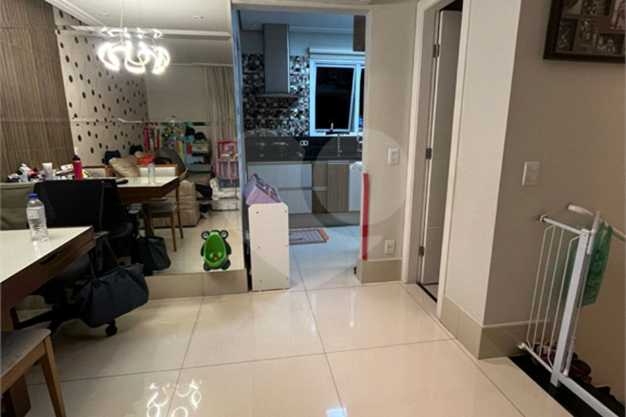 Casa à venda com 3 quartos, sendo 1 suíte, no condomínio Vila Siqueira, São Paulo - SP