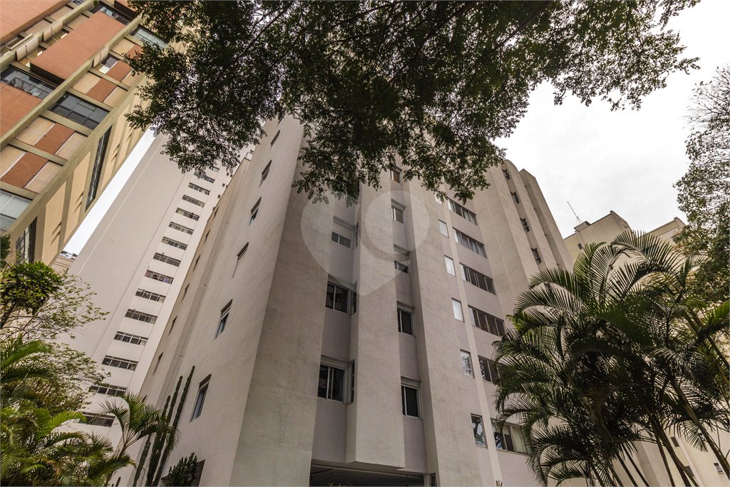 Apartamento à venda com 3 quartos, sendo 1 suíte, em Santo Amaro, São Paulo, SP