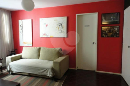 Apartamento à venda com 3 quartos, sendo 1 suíte, em Moema, São Paulo, SP