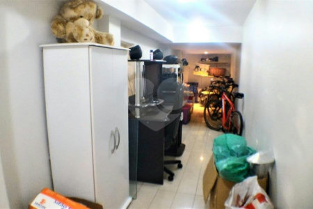 Casa à venda com 5 suítes no condomínio Travessa Tenente Ariston de Oliveira,4, São Paulo - SP