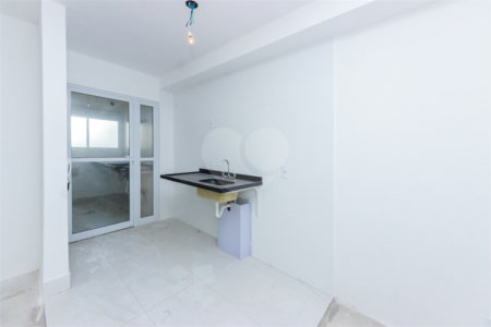 Apartamento à venda com 3 quartos, sendo 1 suíte, em Santo Amaro, São Paulo, SP