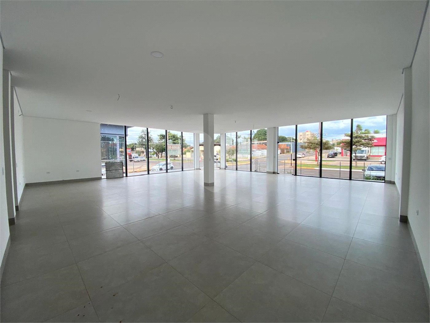 Salão para alugar em Vila Lacíria, Ponta Porã, MS