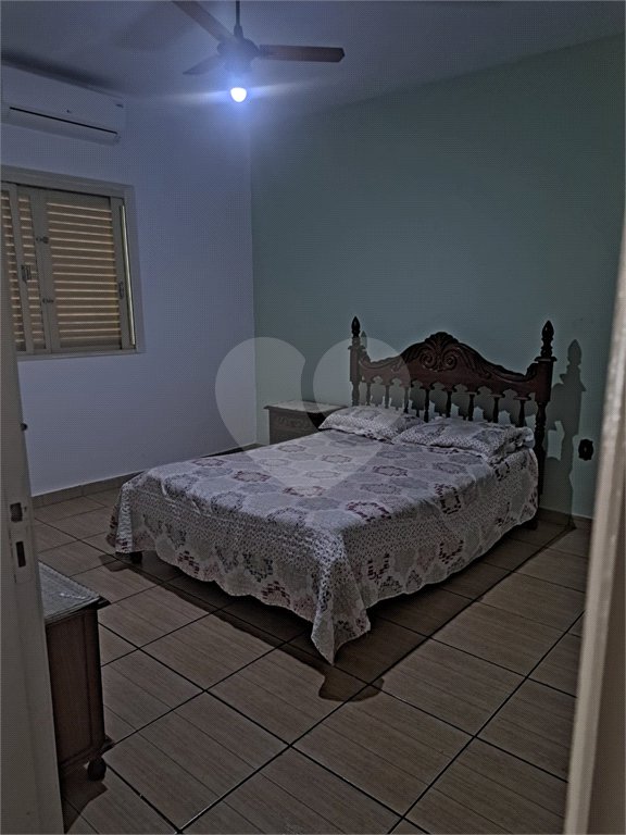 Casa à venda com 3 quartos em Santa Cecília, Paulínia, SP