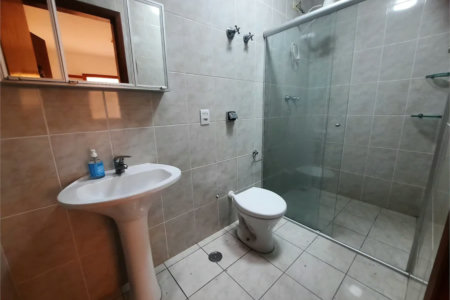 Casa para alugar com 3 quartos, sendo 1 suíte, no condomínio Residencial Sol Francisco, São Paulo - SP
