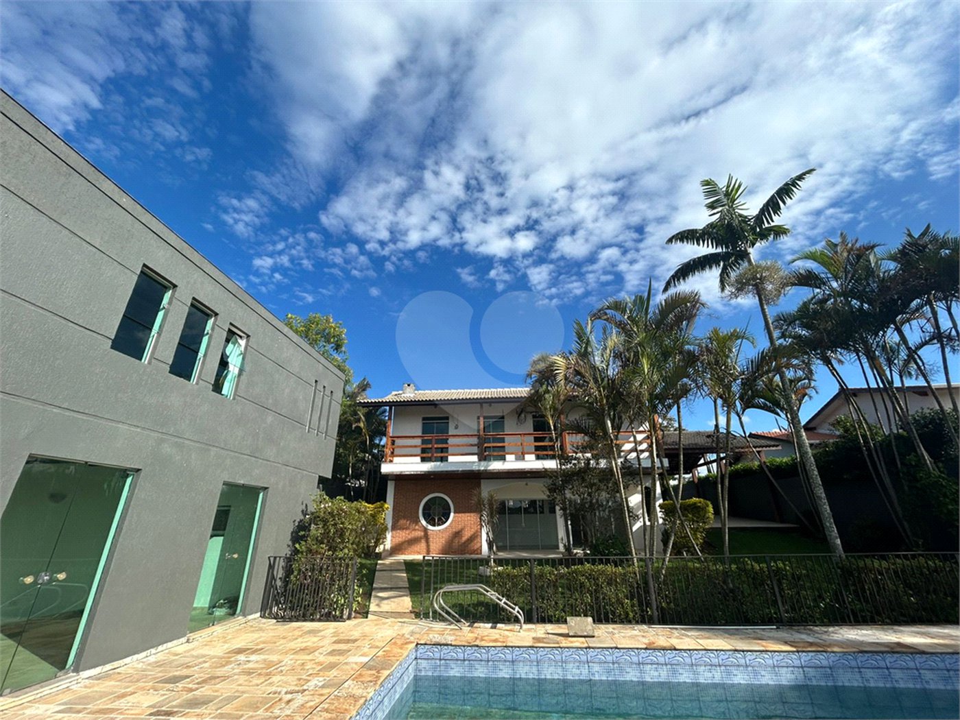 Casa para alugar com 3 suítes no condomínio Alpes da Cantareira, Mairiporã - SP