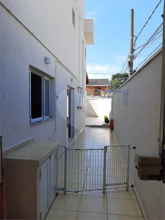 Sobrado à venda com 3 quartos, sendo 1 suíte, em Vila Suissa, Mogi das Cruzes, SP