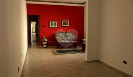 Casa à venda com 3 quartos, sendo 1 suíte, em Planalto Paulista, São Paulo, SP