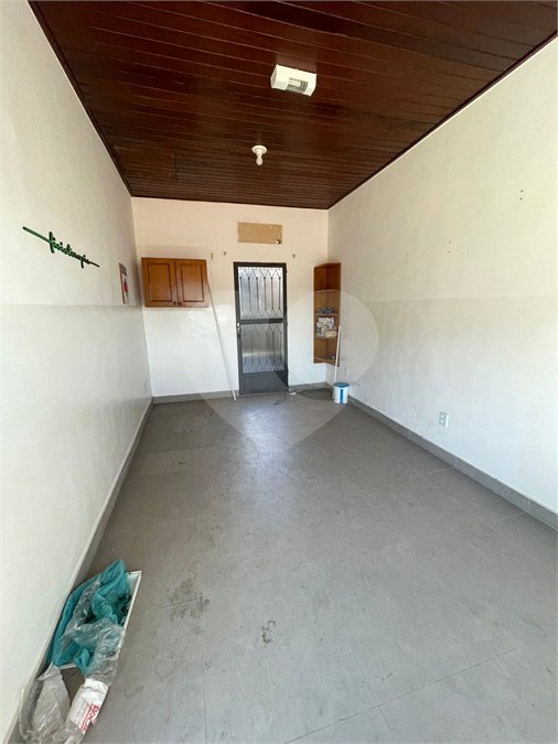Casa Térrea à venda com 5 quartos, sendo 2 suítes, em Campo Grande, Rio de Janeiro, RJ