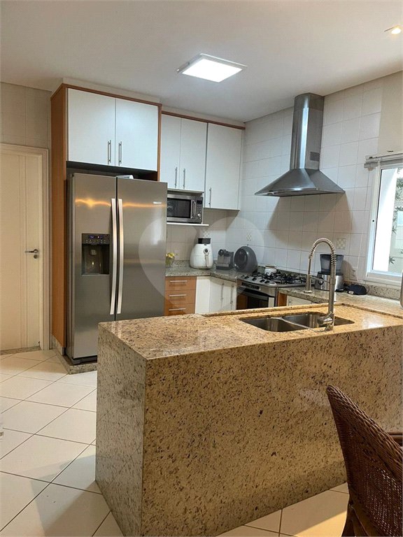 Casa à venda com 3 suítes no condomínio Villagio Di Verona, Vinhedo - SP
