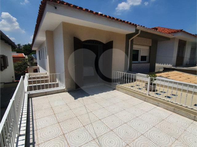 Sobrado à venda com 3 quartos, sendo 1 suíte,  em Jardim Prudência, São Paulo, SP