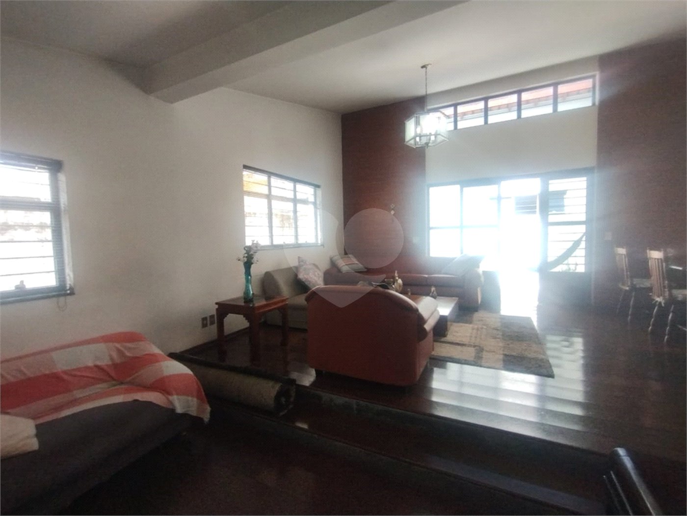 Casa à venda com 5 quartos, sendo 1 suíte, em Parque da Lagoa, Itapetininga, SP