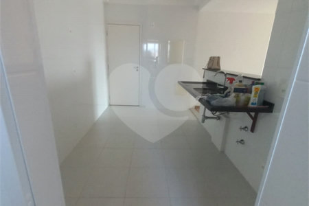 Apartamento à venda com 3 quartos, sendo 2 suítes,  no Centro, Mogi das Cruzes, SP