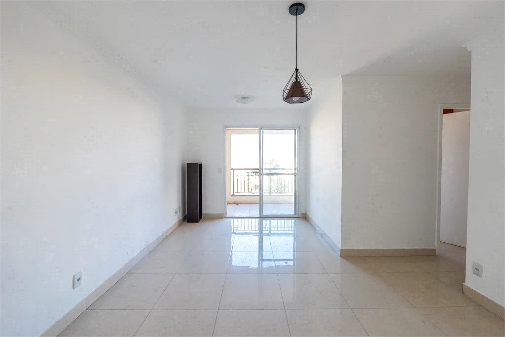 Apartamento à venda com 3 quartos, sendo 1 suíte,  em Jardim Parque Morumbi, São Paulo, SP