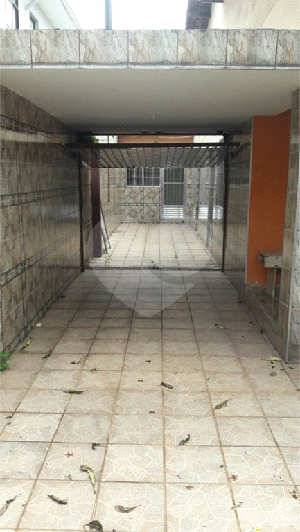 Casa Térrea à venda ou para alugar com 4 quartos, sendo 1 suíte, em Jardim Aeroporto, São Paulo, SP