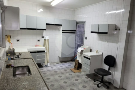 Sobrado à venda com 4 quartos em Santana, São Paulo, SP