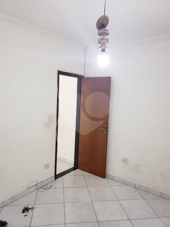 Sobrado à venda com 2 quartos em Jardim Santa Mena, Guarulhos, SP