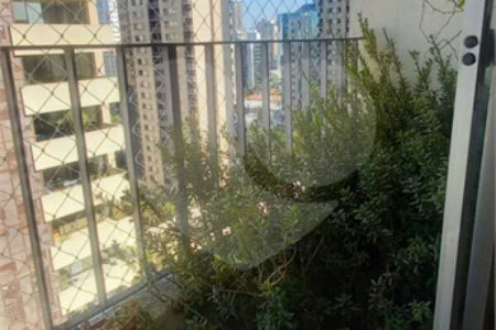 Apartamento à venda com 2 quartos, sendo 1 suíte,  em Itaim Bibi, São Paulo, SP