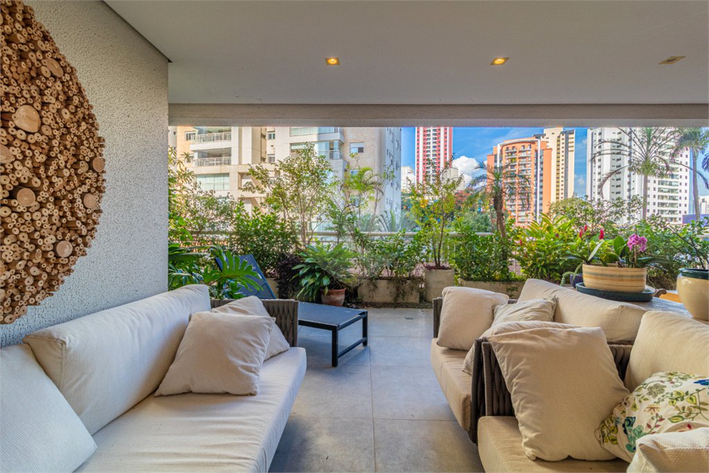 Apartamento à venda com 3 suítes em Vila Mascote, São Paulo, SP