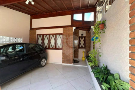Casa à venda com 2 quartos em Vila Galvão, Guarulhos, SP