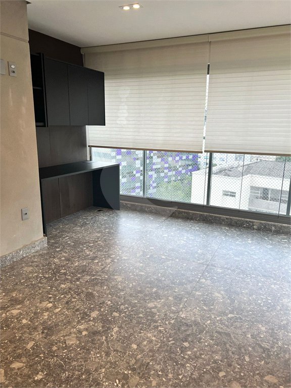 Apartamento à venda com 2 quartos, sendo 1 suíte, em Jardim América, São Paulo, SP
